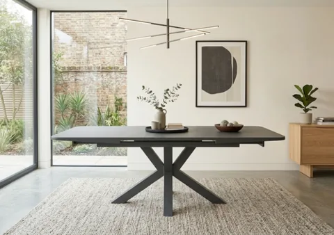 Saigon 1.6m-2.0m Extending Dining Table