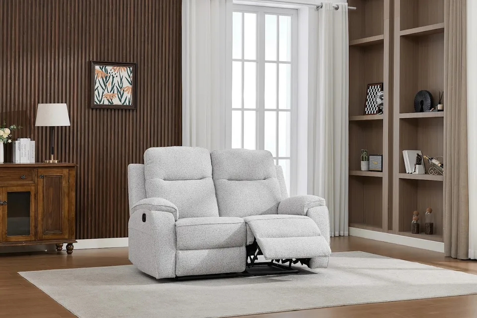 Carlingford 2R Loveseat
