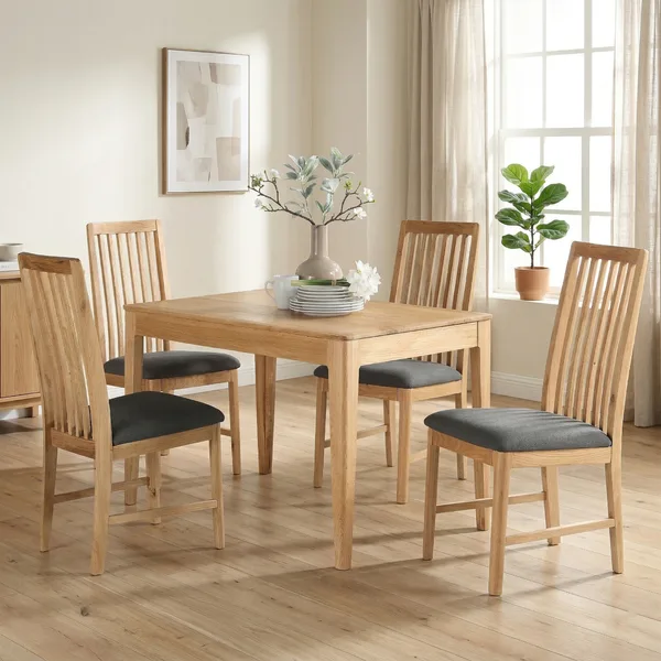 Dunmore Oak Dining Set