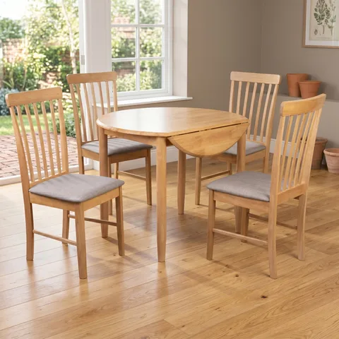 Cologne Round D. Set/ 4 Chairs