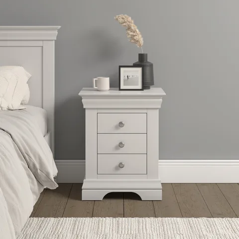 Bordeaux 3 Drawer Bedside - Ivory