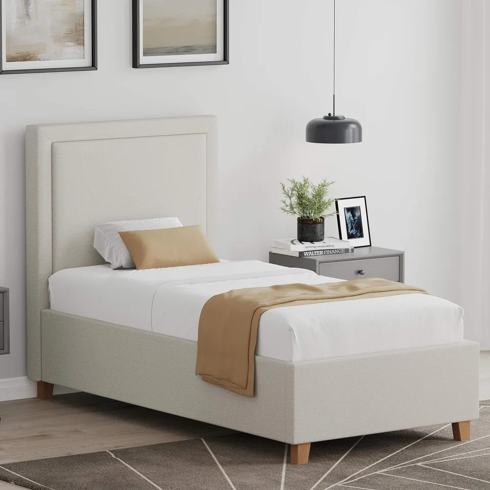 Balmoral Home Bonnie Ottoman Bed - Small Double (4ft) / Beige Fabric